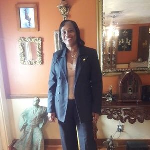 Meet your Posher, Lee